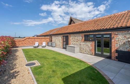 Hall Farm Barn by Winterton Cottages - Photo 18