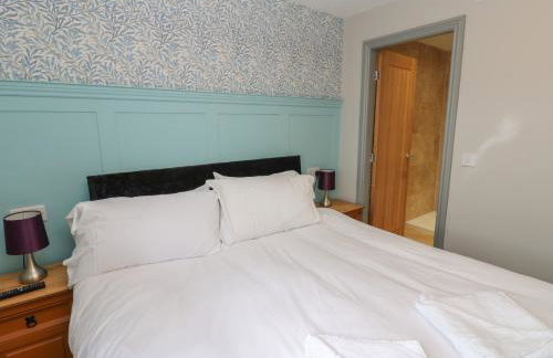 Courtyard Cottage Number 9 - Photo 7