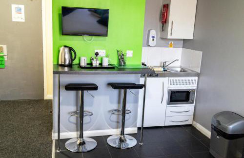 Lymedale Suites Studios & Aparthotel in NEWCASTLE UNDER LYME & STOKE - Foto 13