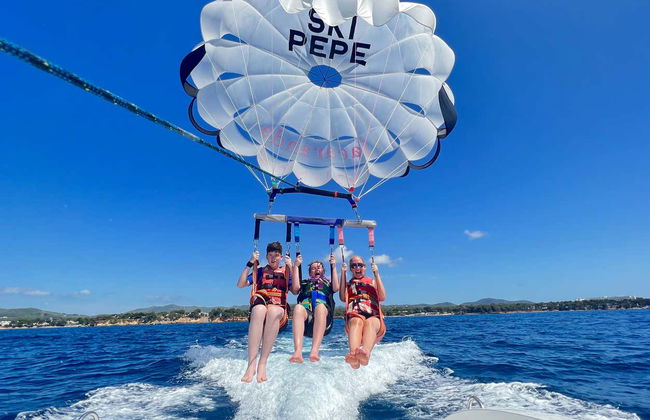 Parasailing in Santa Eulalia del Río - Photo 2