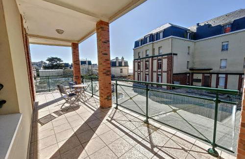 Appartement rénové avec ascenseur - Proche plage et centre-ville - FR-1-361-506 - Foto 26