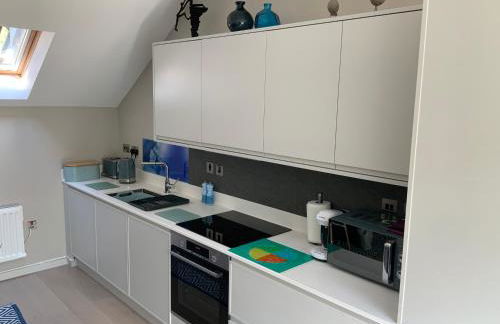 River Vista Retreat - Luxury duplex Apt - Views - Parking - Cycle storage - Spa access option - Foto 11