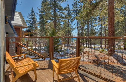 Moon Dune Chalet by Tahoe Getaways - Remodeled 3 BR Cabin plus Loft w Fenced Yard & Walk to Beach or Dining - Foto 14