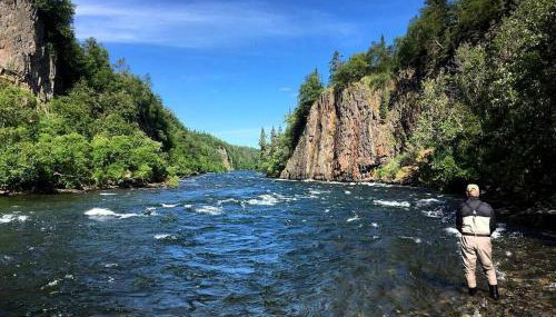 Riverfront Cabin Rental with All Meals Included inside Katmai National Park on the Alagnak Wild River, Alaska - Foto 3