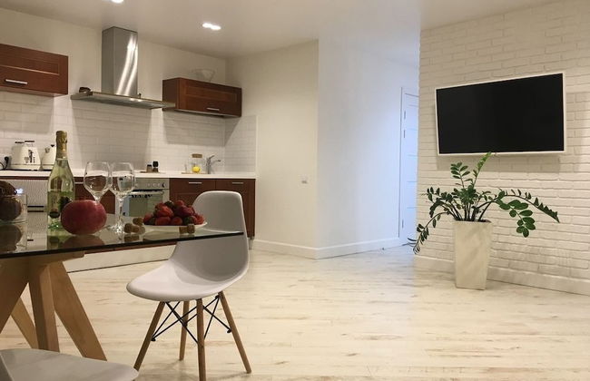 Apartment on Okeanskiy Pr. 90 - Photo 4