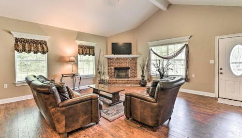 Gorgeous Home with Fireplace, Near St Louis Bay - Foto 2
