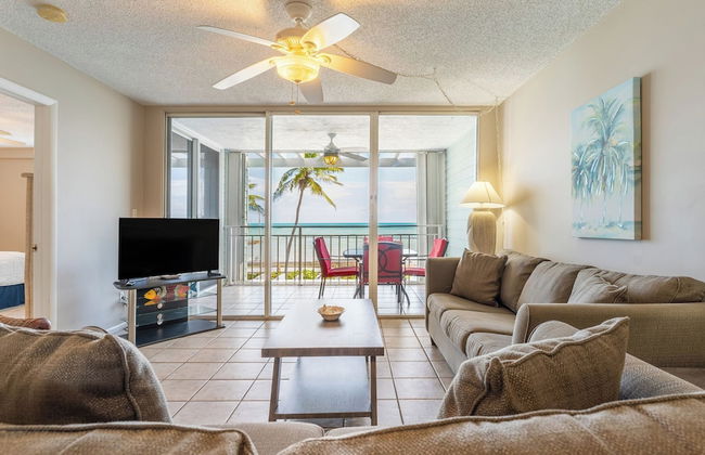 Brisa Del Mar by Avantstay Communal Pool Gated Community Ocean Front - Photo 1