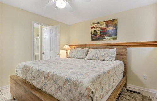 Lakefront Escape, Sunrise Views, Boat Slip & Community Dock Access - Foto 19