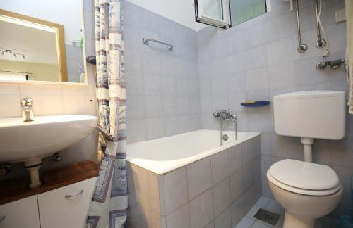 Apartments with a parking space Mali Iz (Iz) - 16535 - Foto 10