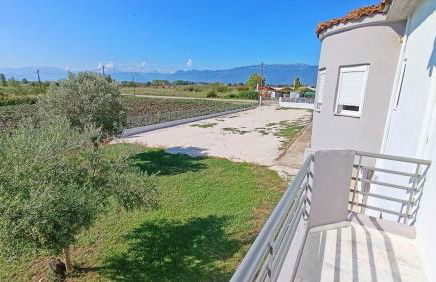 Themis Family Hideaway - Photo 7