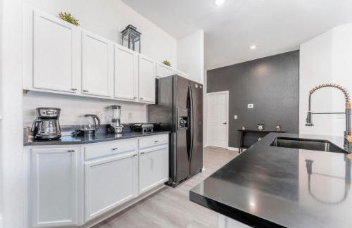 Luxury Family Villa Private Pool 10 min Disney - Foto 13