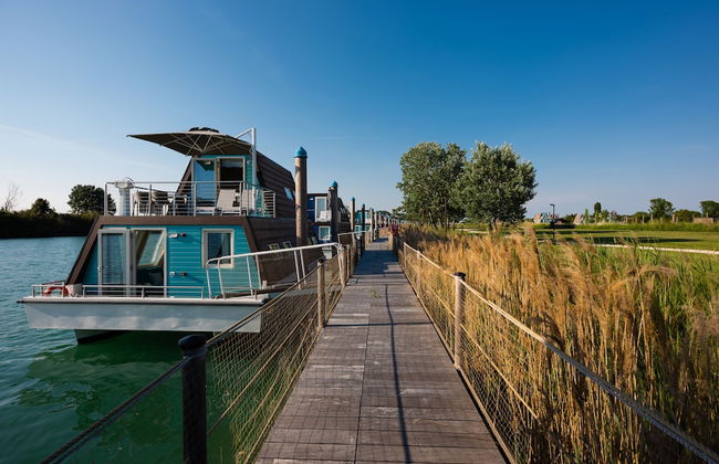 Marina Azzurra Resort - Photo 7