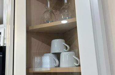 Modern 2BR and Office Near NYC With Parking - Sleeps 6 - Foto 14