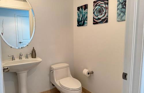 Luxury Oasis Suite - Photo 14