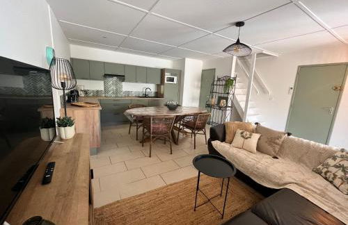 Domaine de vacances à 600m de la plage villa climatisée 3 chambres 7 couchages terrasse WIFI animations et piscines en supplément LRPDSD7 - Foto 3