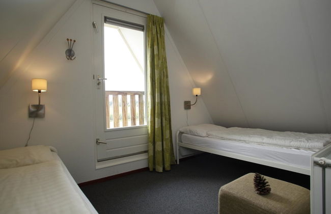 Holiday Home With Garden - Photo 4