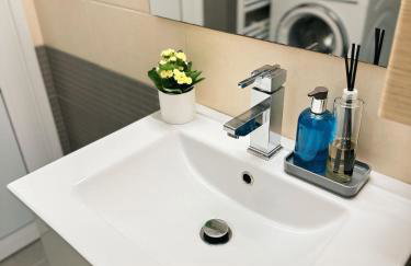 Modern Apartment Near Athens Airport, Beach & Metropolitan Expo - Foto 24