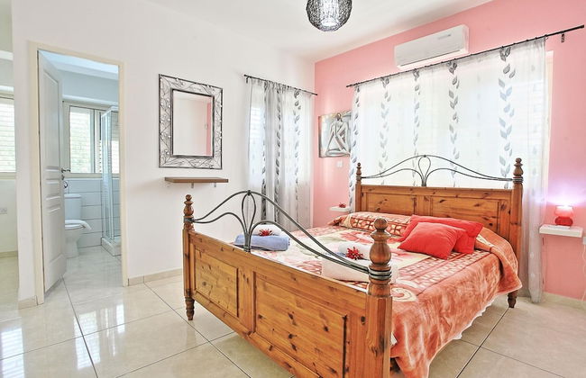 Villa Georgios Rafaela - Photo 17