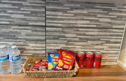 Charming 3 BR - NEC HS2- Long Stays Wifi Parking Airport - Foto 72