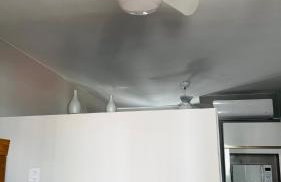 Stúdio Completo com Ar e wifi rápido em itapuã - Foto 9