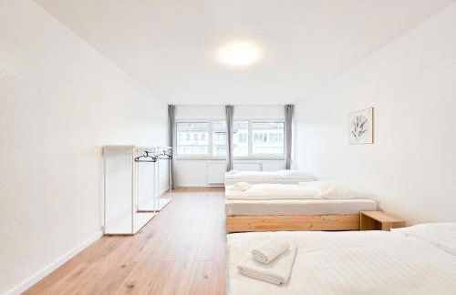 Tolstov Apartments - City Apartment with 5 Rooms - 15 Min Messe DUS & 10 Min Old Town DUS - Foto 7