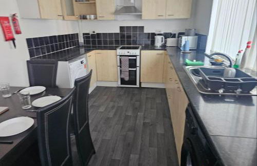 Bright 3-Bed Home away from home - Foto 4