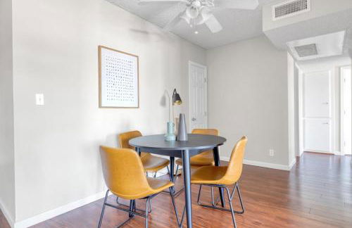 Woodland Hills 2BR w Pool Gym nr Warner Center LAX-699 - Foto 5