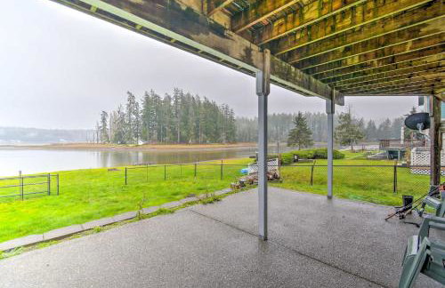 Scenic & Spacious Getaway on North Bay w/ Deck! - Foto 27