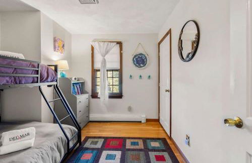 Family-Friendly Central AC Near Beach - Foto 17