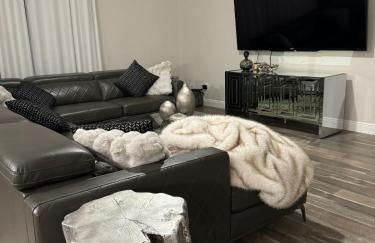 Charming 3bed 2bath Palmetto Pool Home - Photo 22