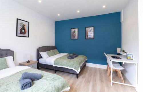 Open Mind Property - 2 Beds & Free Parking - Photo 1