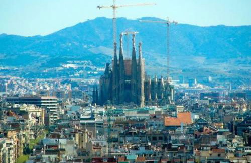 RamblasRentals Stylish Bright 3BR New Catalan Flat 10m Ramblas - Parking - Wifi - Photo 26