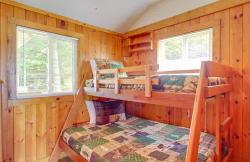 Kalkaska Retreat Private Hot Tub, Dock, Fireplace - Foto 19