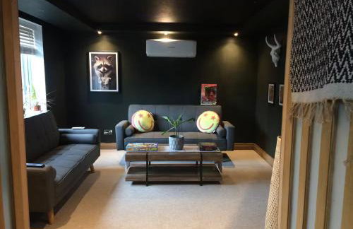 Magpie House BHX NEC HS2 free parking 4 bedrooms - Foto 3