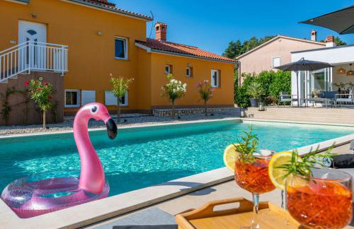 Villa Noa's Pool House, a modern and luxurious villa near the sea - Foto 12