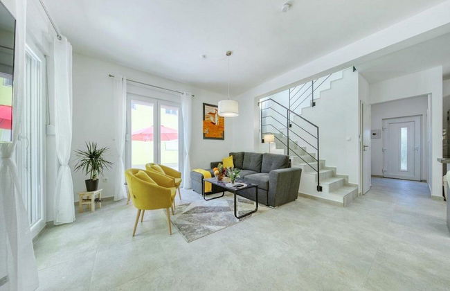 Luxury Villa Gaby With Heated Pool - Foto 17