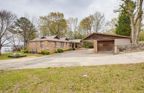 Lakefront Leesburg Home with Private Dock and Ramp! - Photo 40