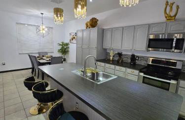 10 Mins to Disney - New luxury furniture - 16 guests - Foto 7