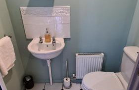 The Farrier's 3 bedroom comfy and cosy bolt hold close to Cannock town centre - Foto 16