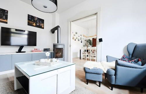 Einzigartige Tischlerwohnung - Photo 3