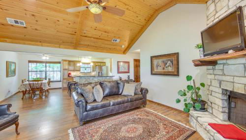 Dog-Friendly Wills Point Home with Grill on 10 Acres - Photo 4