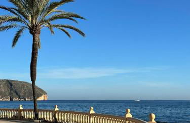 Apartamento en Moraira con piscina 100 m de la playa - Foto 3