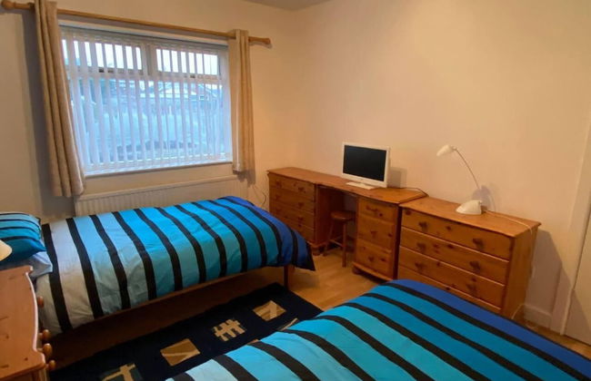 Quiet Secluded two Bedroom Bungalow With Parking - Foto 3