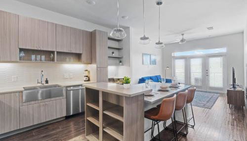 Luxurious New Unit 1Bd1Ba Pool Golf Sim - Foto 2