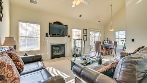 6 Mi to Charlotte Motor Speedway Home with Fire Pit - Foto 5