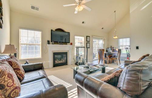 6 Mi to Charlotte Motor Speedway Home with Fire Pit - Foto 5