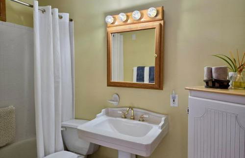 Charming, Pet-friendly Lake front Retreat WiFi - Foto 21