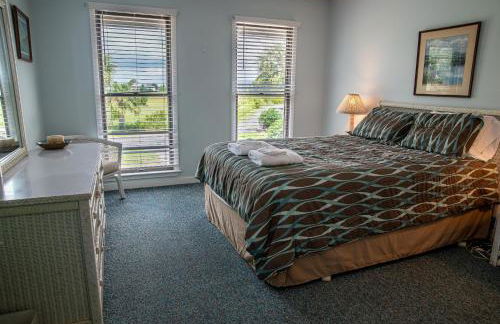 Harbor Island Beachside House - Photo 17