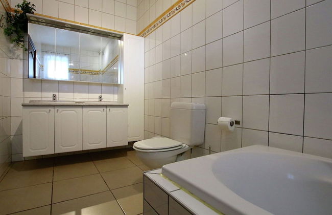 Stunning Cottage in Jehonville With Sauna - Photo 58