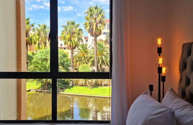 The Island Club by Smart City Stays - Photo 16